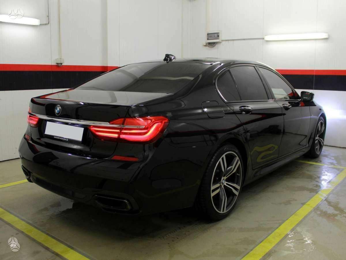 BMW 740, 3.0 l., Седан