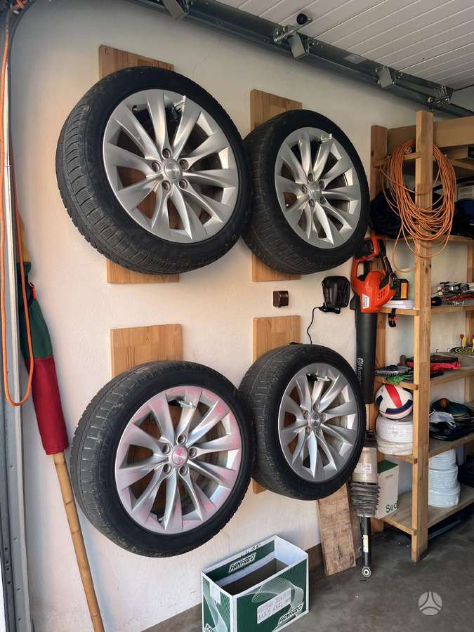 TESLA, light alloy, R19