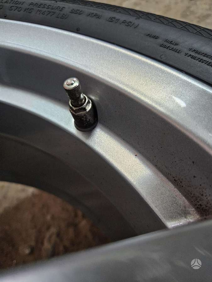 Volkswagen Pasat, light alloy, R17