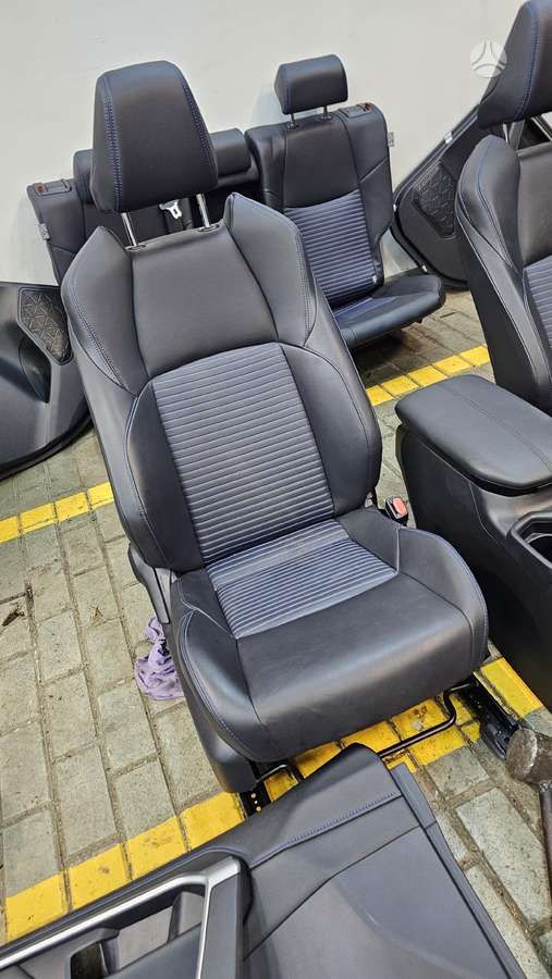 Toyota RAV4 rezerves daļās