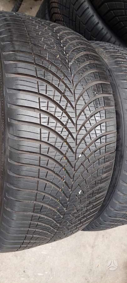 Goodyear, universalios 245/40 R18