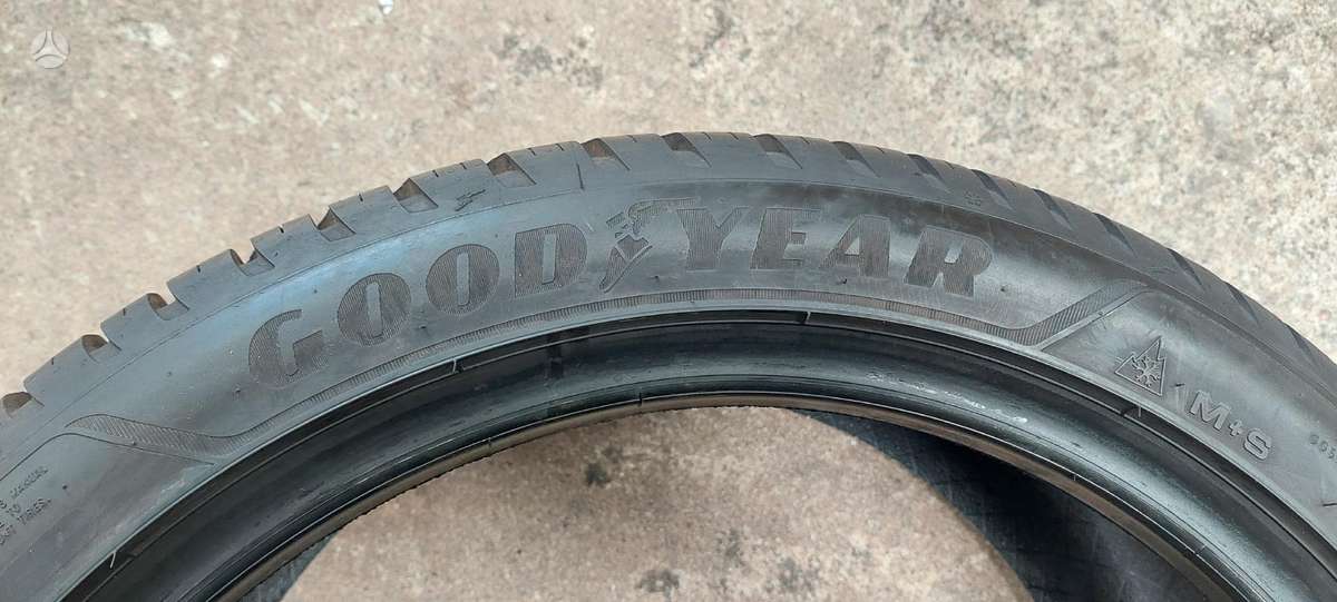 Goodyear, universalios 245/40 R18