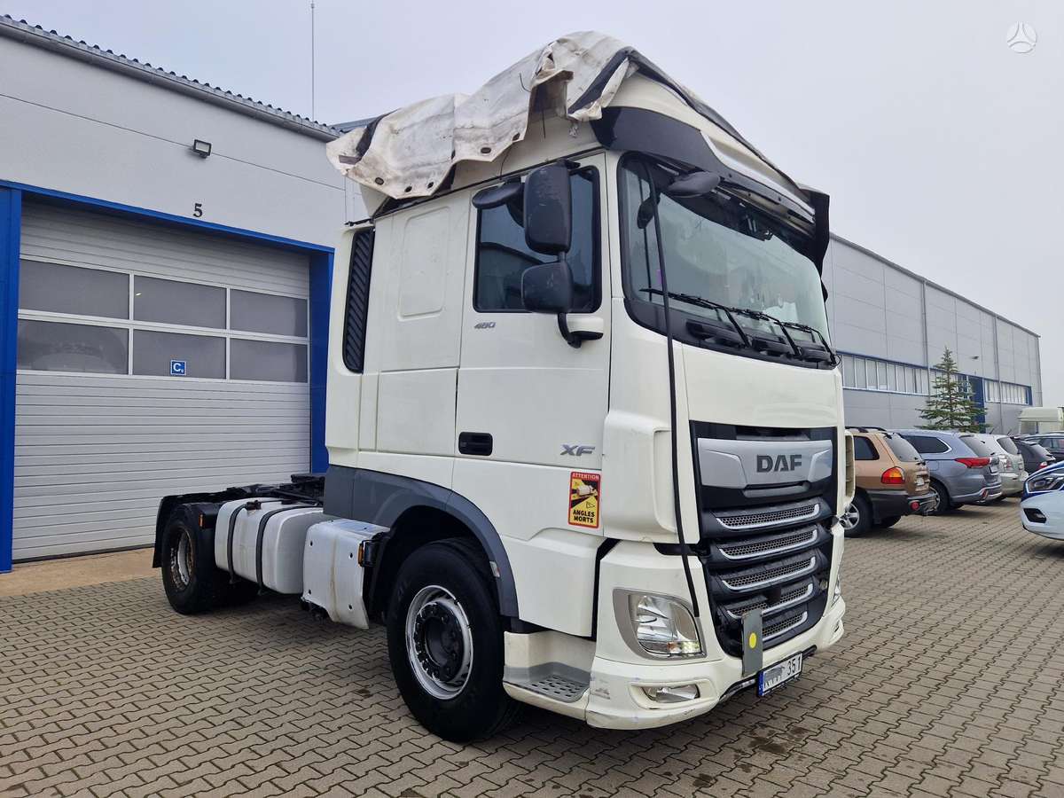 DAF XF106, semi-trailer trucks
