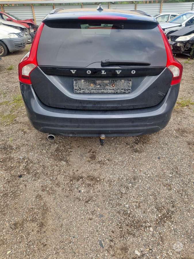 Volvo V60 по частям