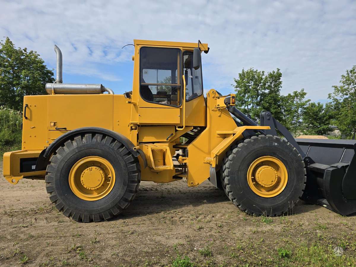 Volvo L14, frontal loader