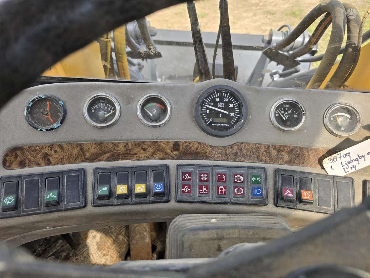 Volvo L14, frontal loader