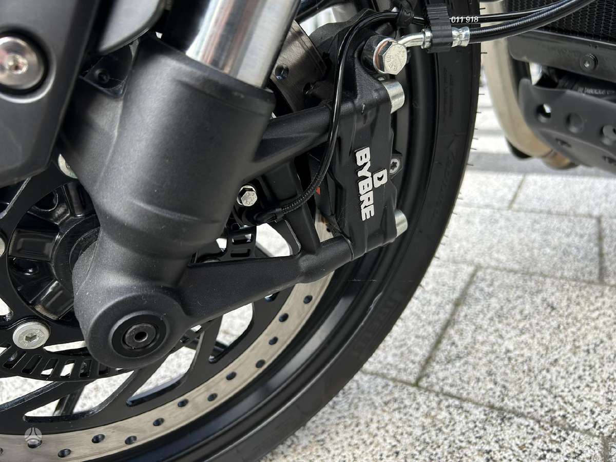 Triumph Speed 400 398cc, street / classic