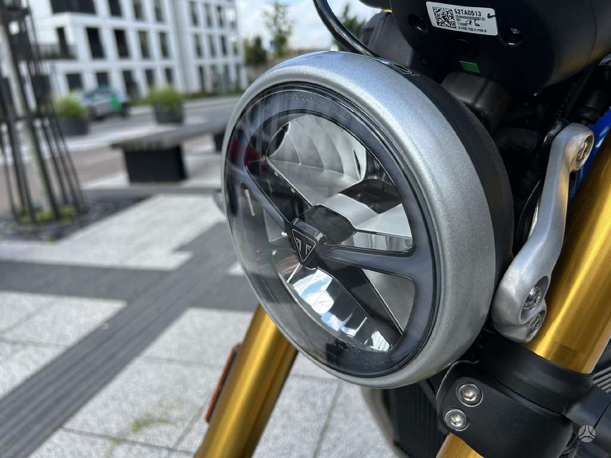 Triumph Speed 400 398cc, street / classic