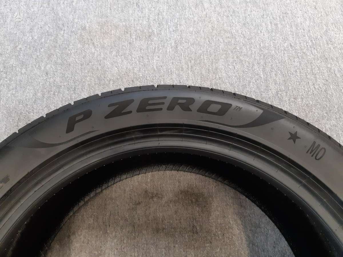 Pirelli 2025m 95% PZero SC, summer 245/45 R19