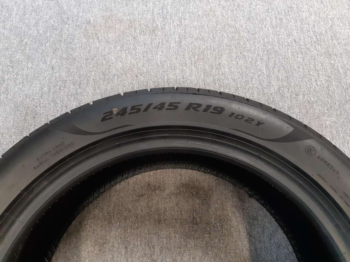 Pirelli 2025m 95% PZero SC, летние 245/45 R19