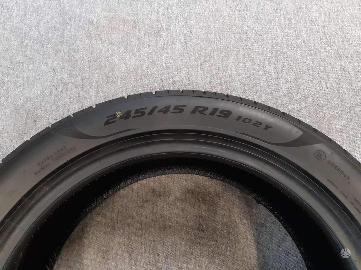 Pirelli 2025m 95% PZero SC, summer 245/45 R19