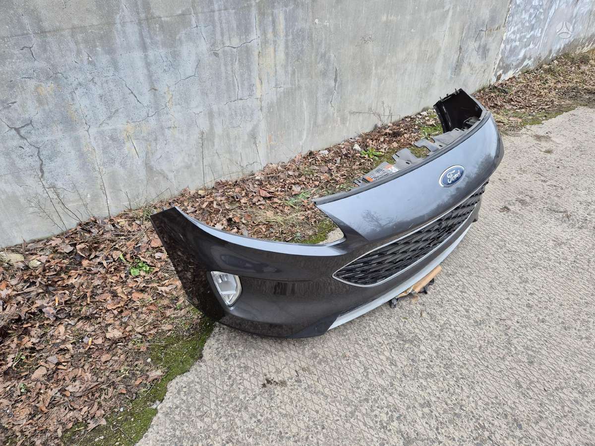 Ford Escape bamperi