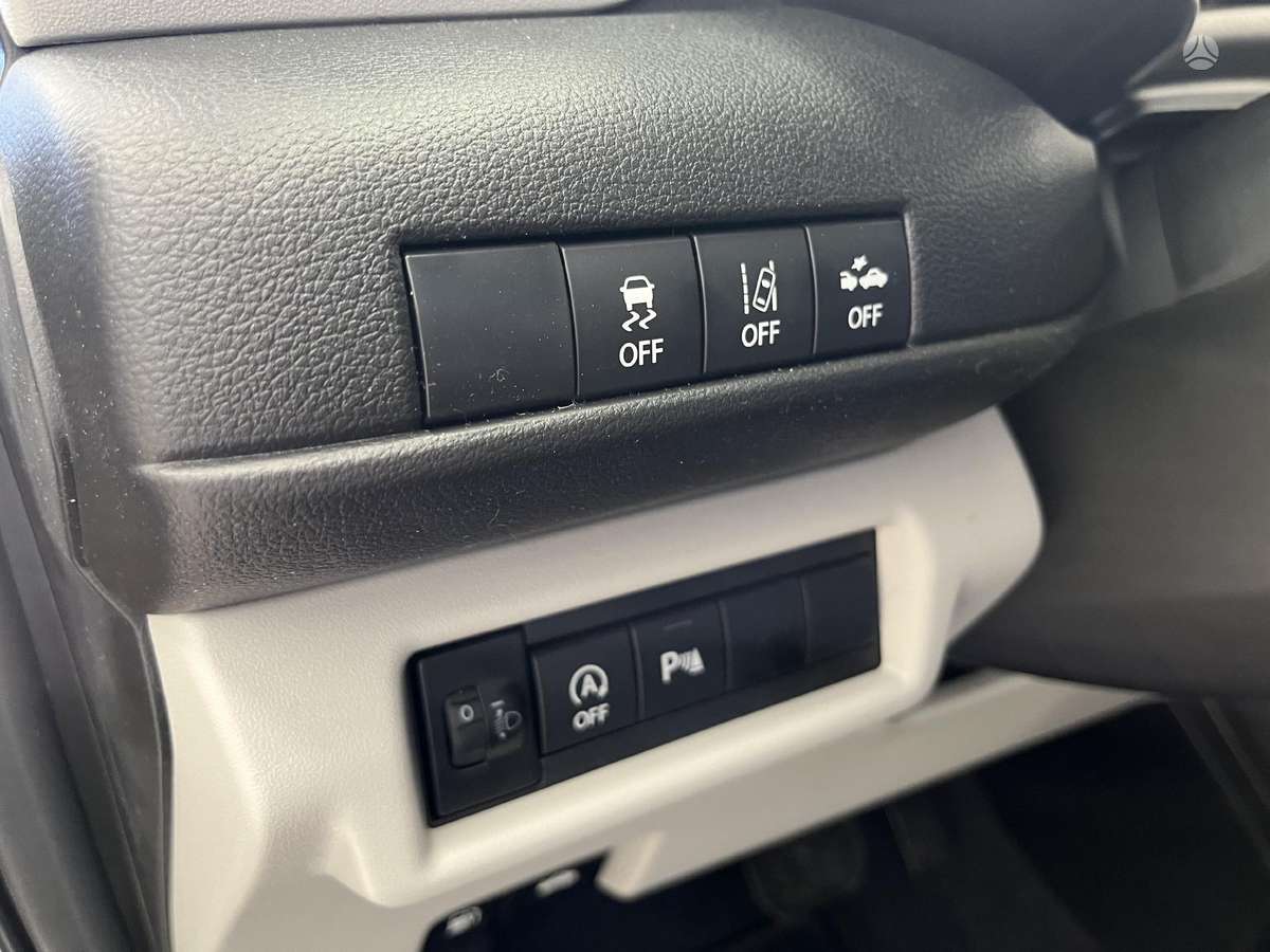 Suzuki Swift - 8