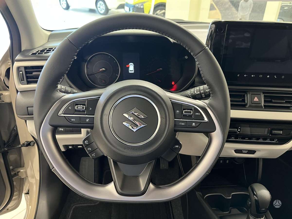 Suzuki Swift, 1.2 l., Хэтчбек