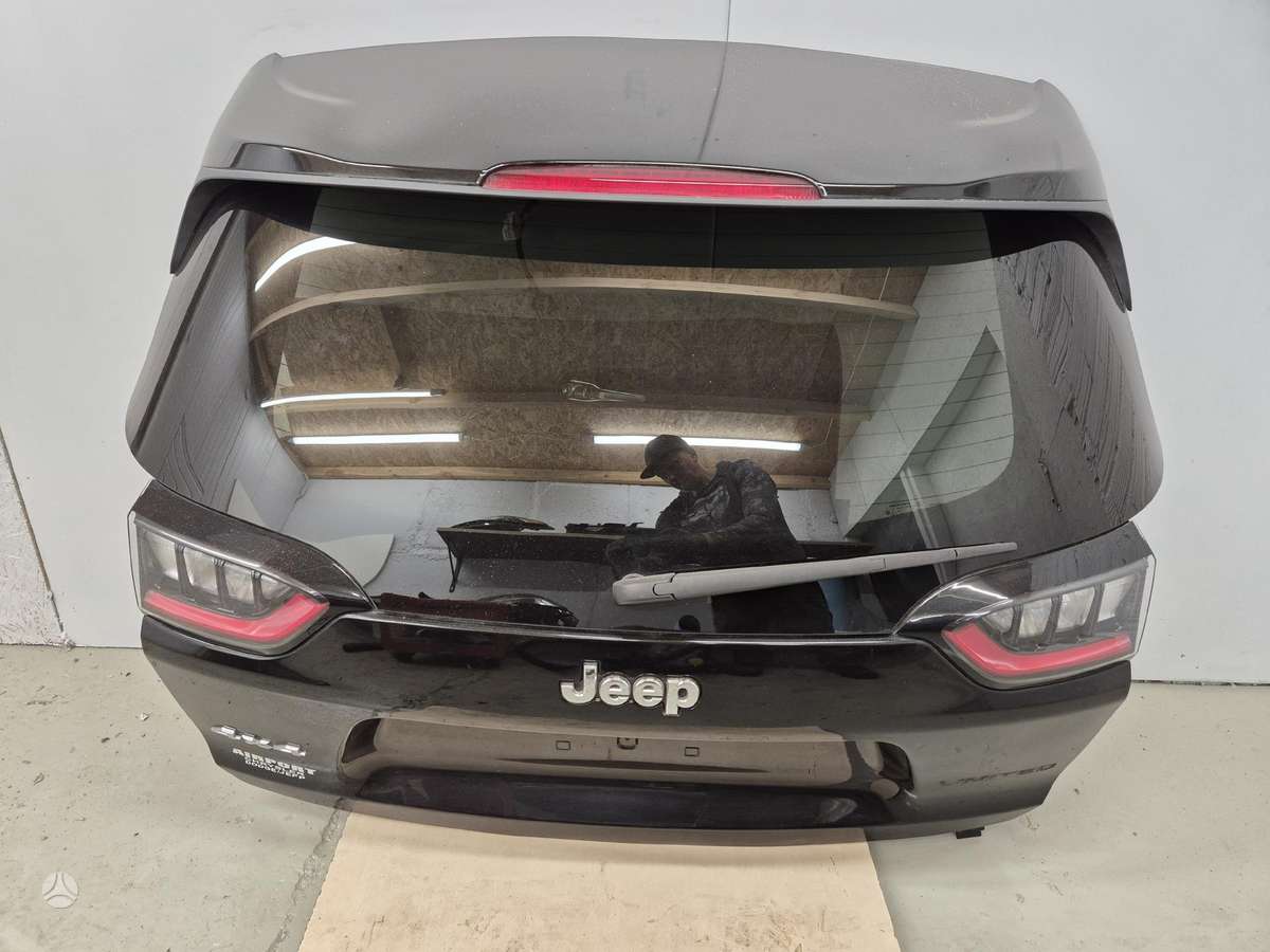Jeep Cherokee hood (front, rear)