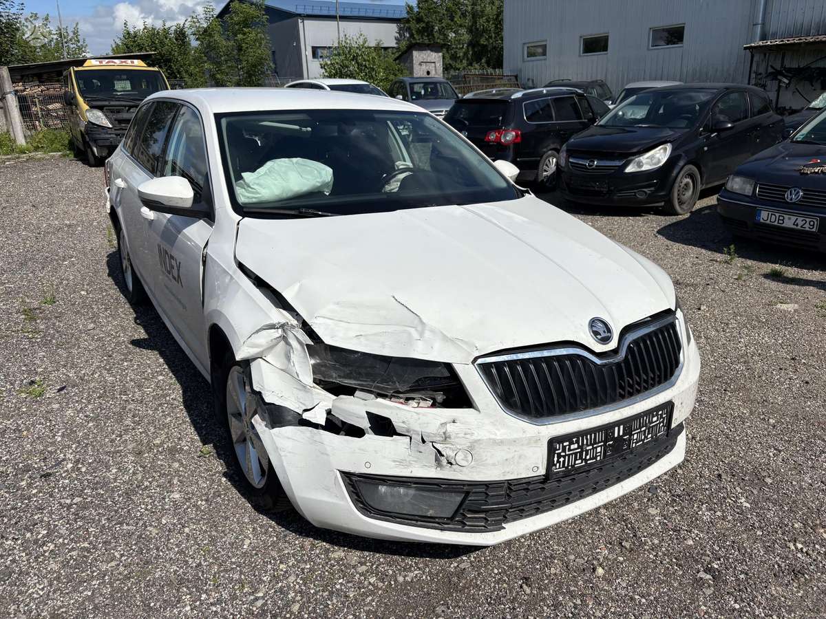 Skoda Octavia 37068366700