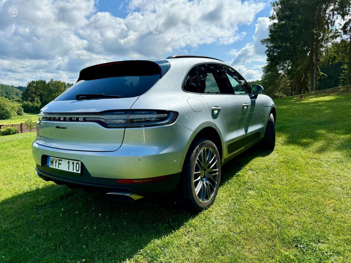 Porsche Macan, 2.0 l., off-road / crossover
