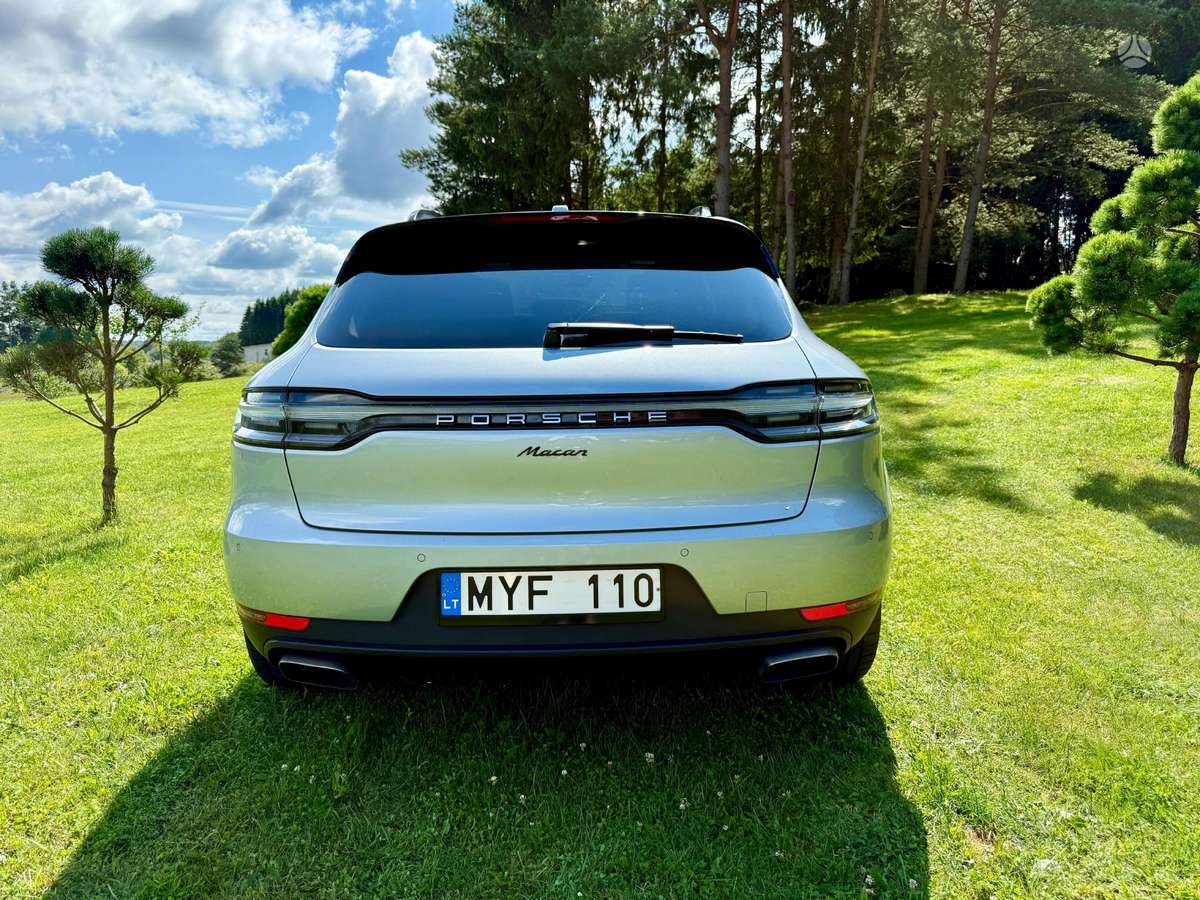 Porsche Macan, 2.0 l., off-road / crossover