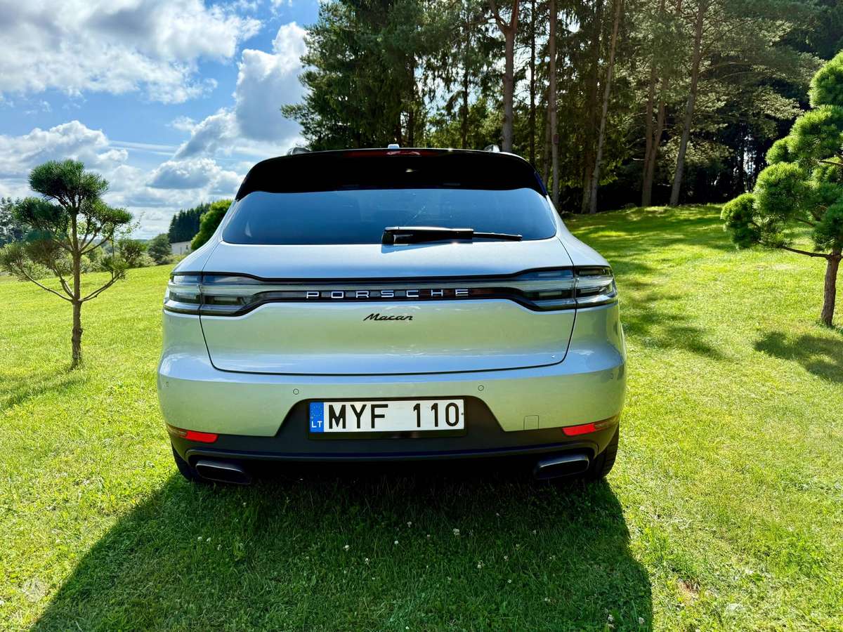 Porsche Macan - 2