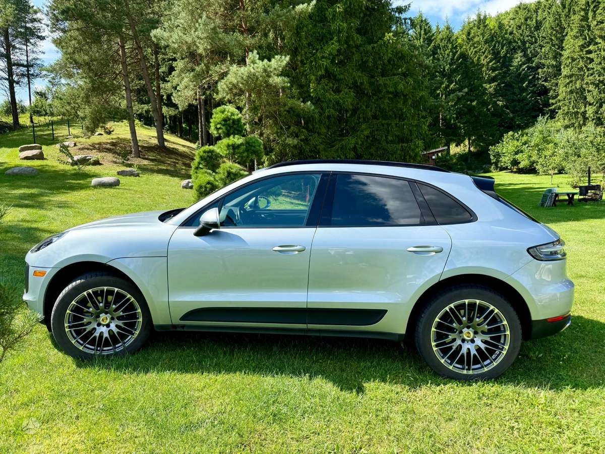 Porsche Macan, 2.0 l., off-road / crossover