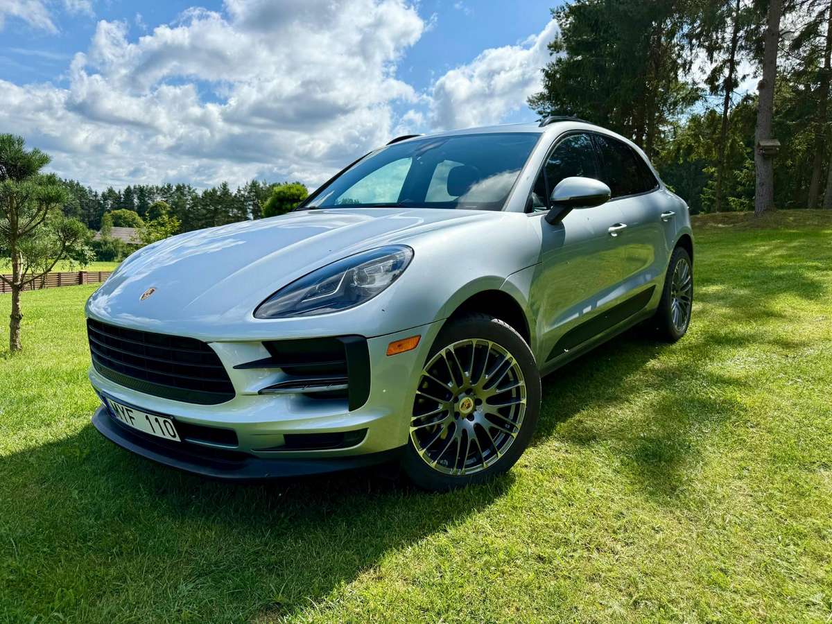 Porsche Macan, 2.0 l., off-road / crossover