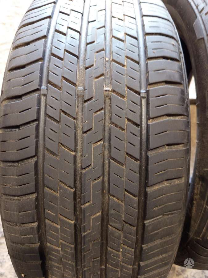 Continental, всесезонные 235/50 R19
