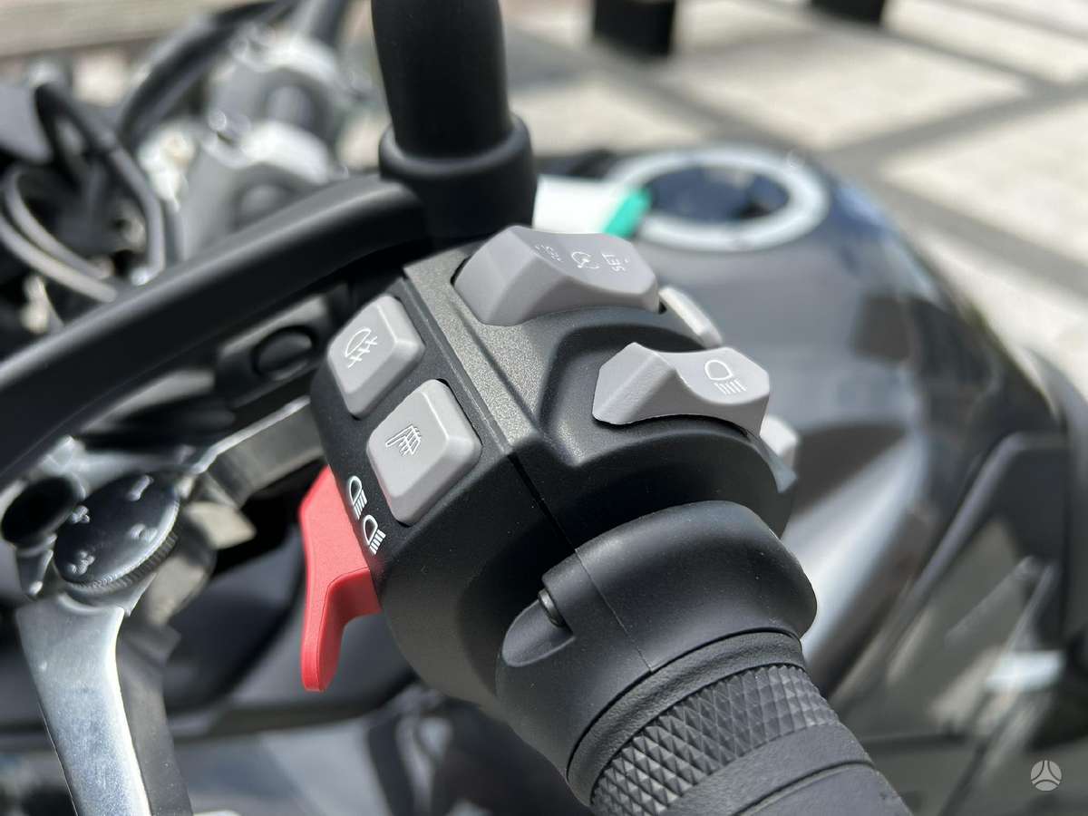 Triumph Tiger 888cc, enduro / adventure