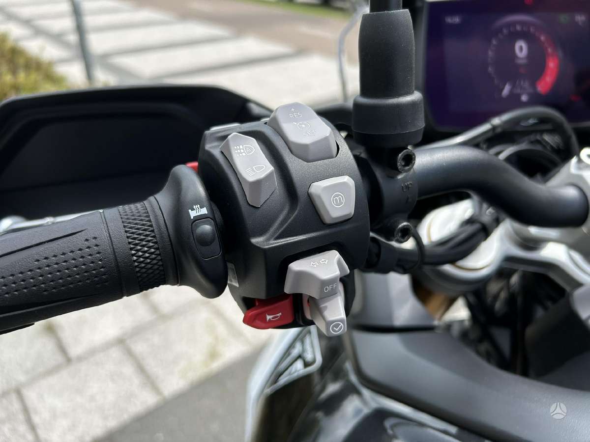 Triumph Tiger 888cc, enduro / adventure
