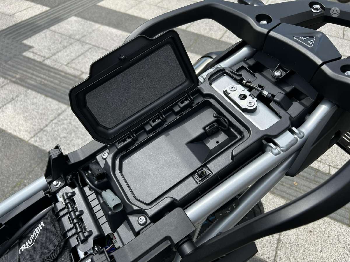 Triumph Tiger 888cc, enduro / adventure