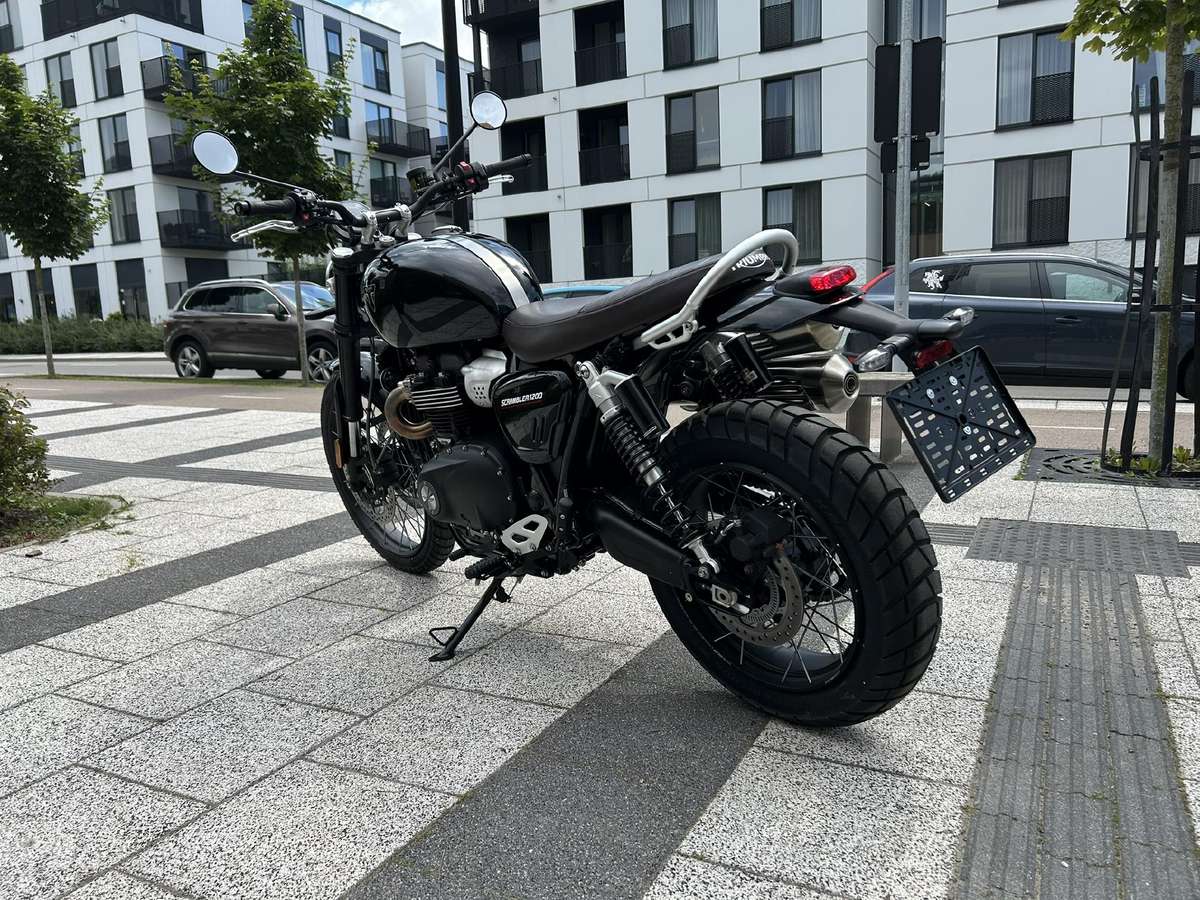 Triumph Scrambler 1200cc, street / classic