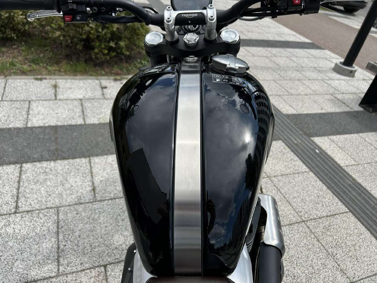 Triumph Scrambler 1200cc, street / classic