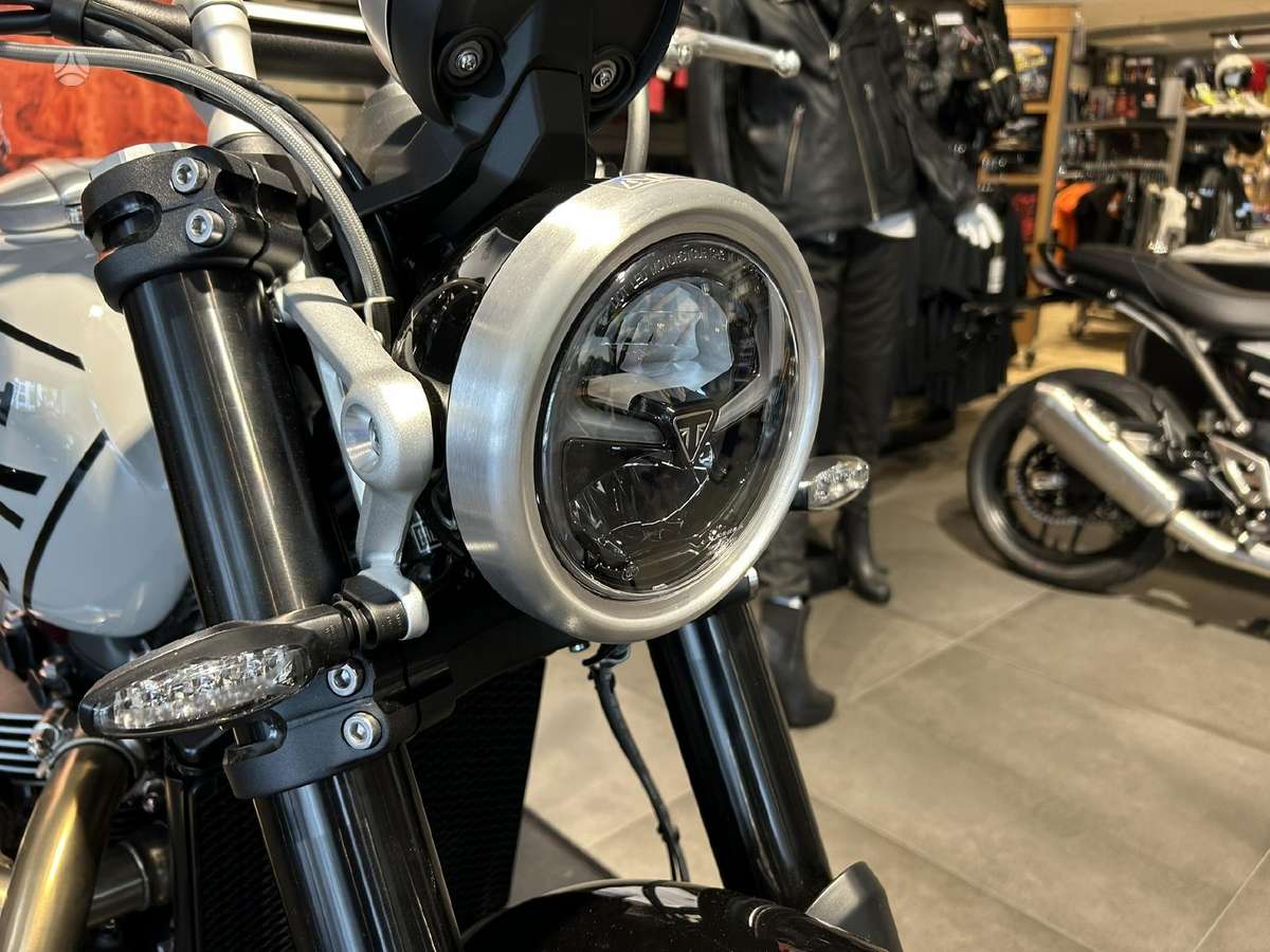 Triumph Scrambler 1200cc, street / classic