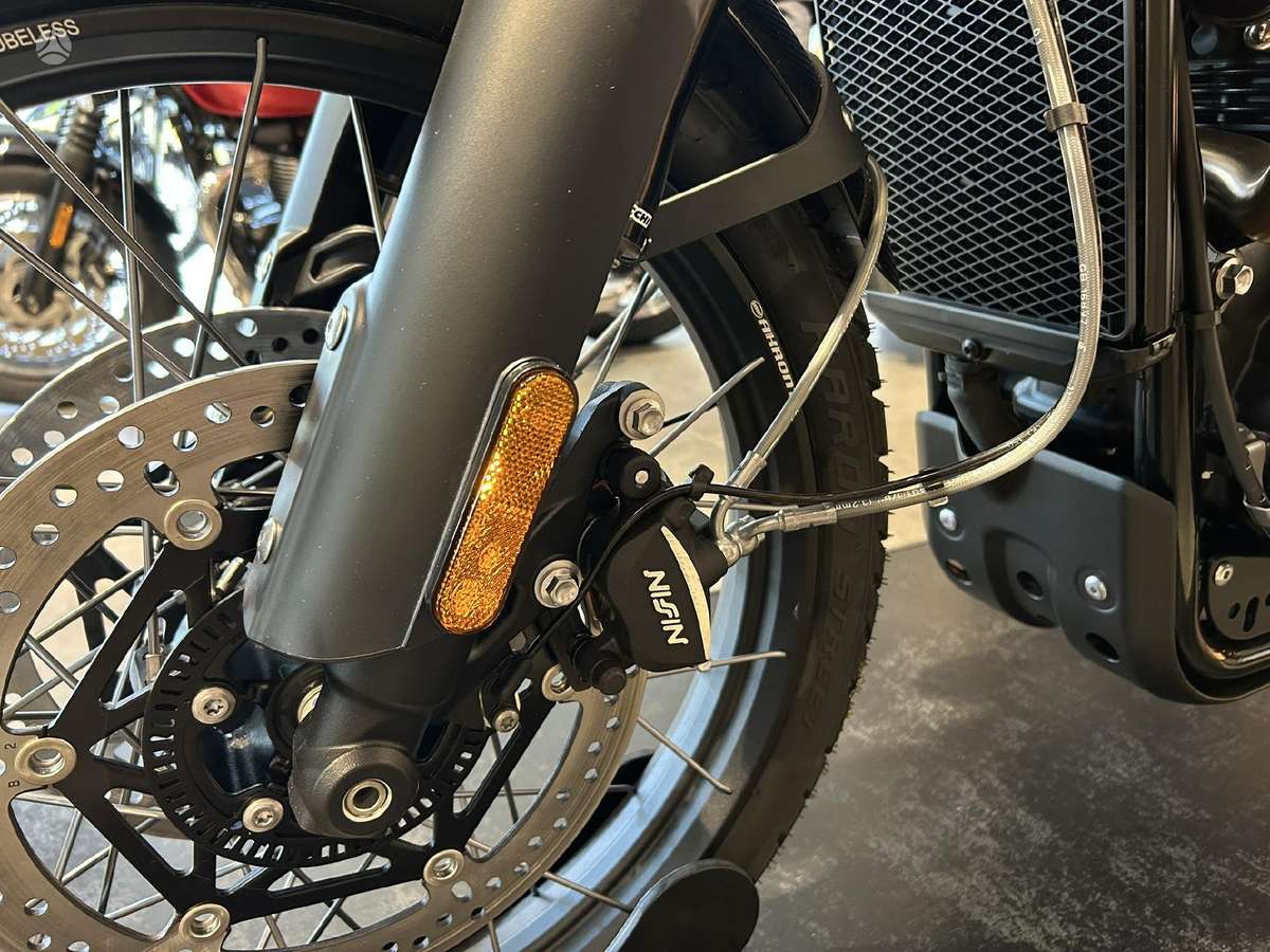 Triumph Scrambler 1200cc, street / classic