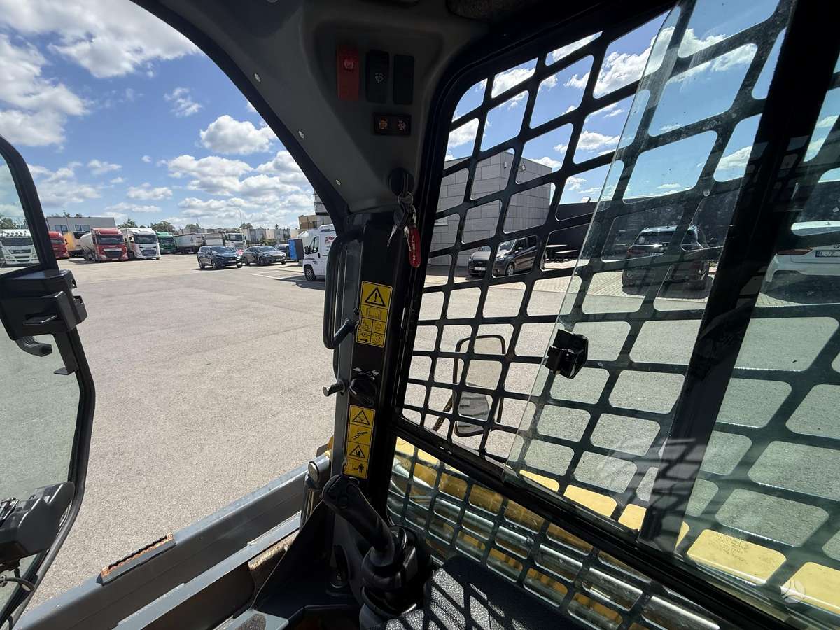 GEHL R220, mini loaders