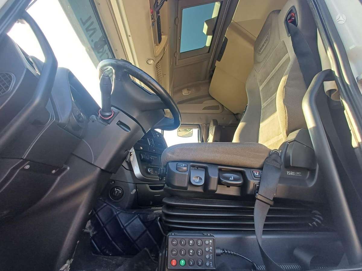 Iveco Rolfo 2015, автовозы