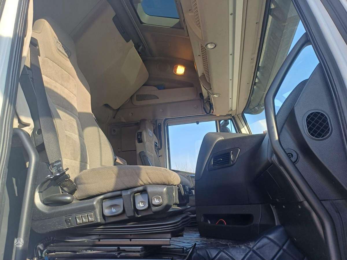 Iveco Rolfo 2015, автовозы