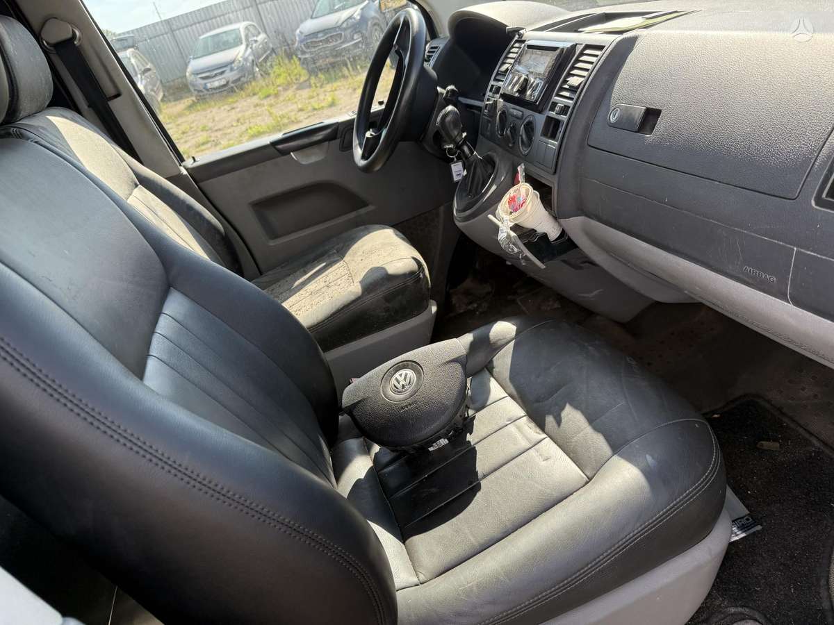Volkswagen Transporter, cargo vans