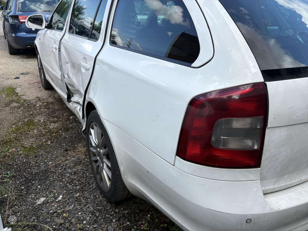 Skoda Octavia 37068366700