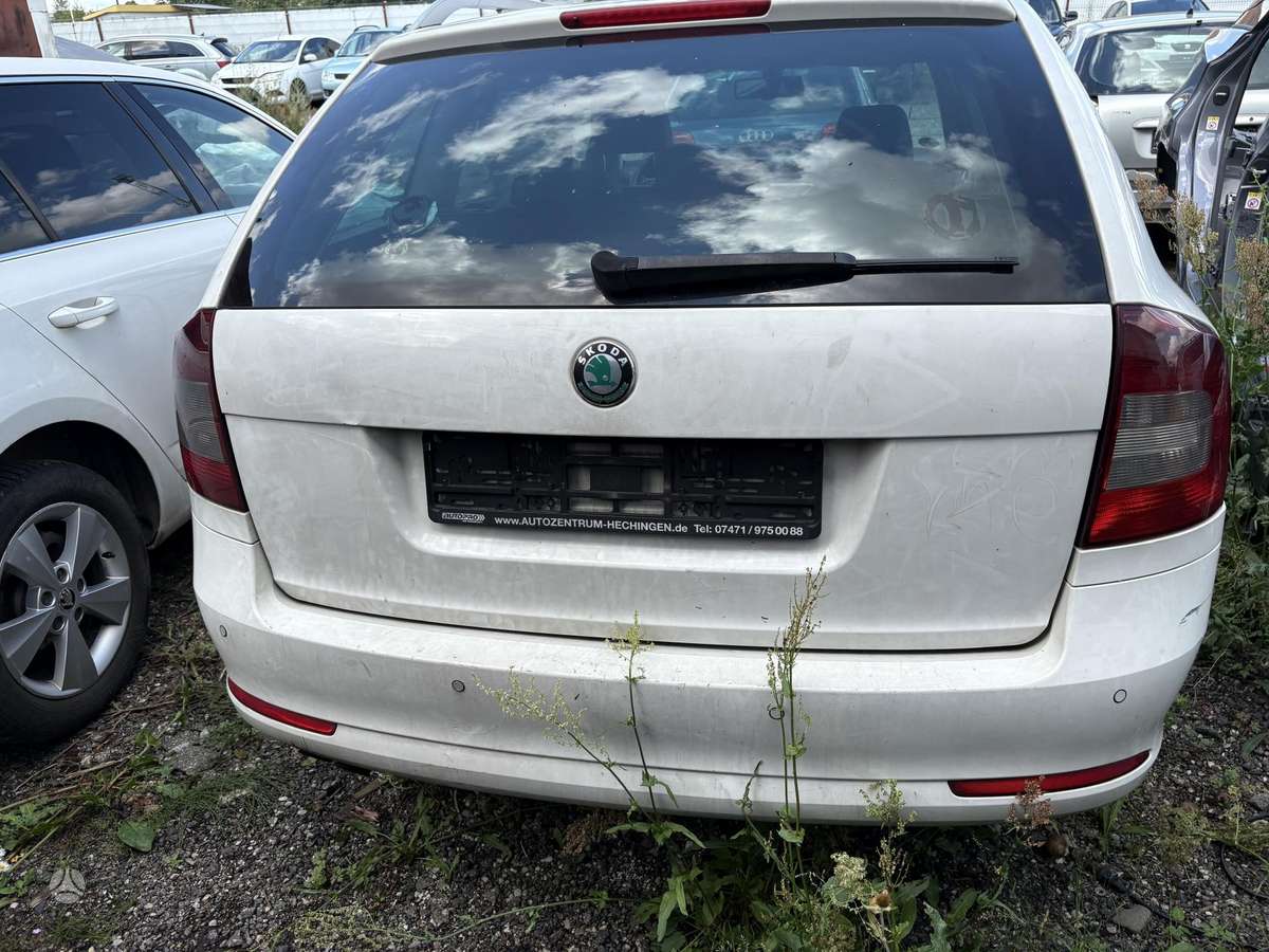 Skoda Octavia 37068366700