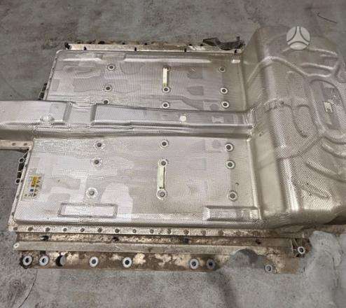 BMW iX1 batteries