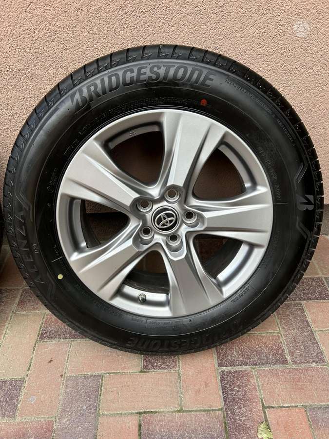 Toyota RAV4, легкосплавные , R17