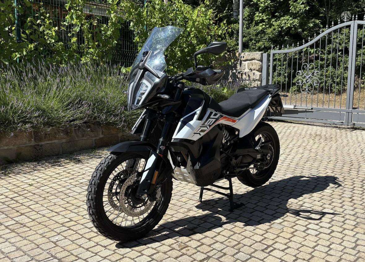 KTM Adventure, touring / sport touring