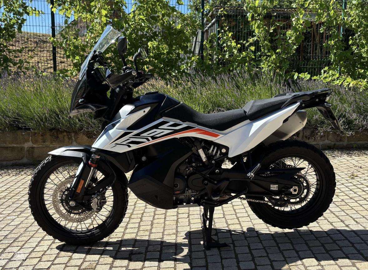 KTM Adventure, touring / sport touring
