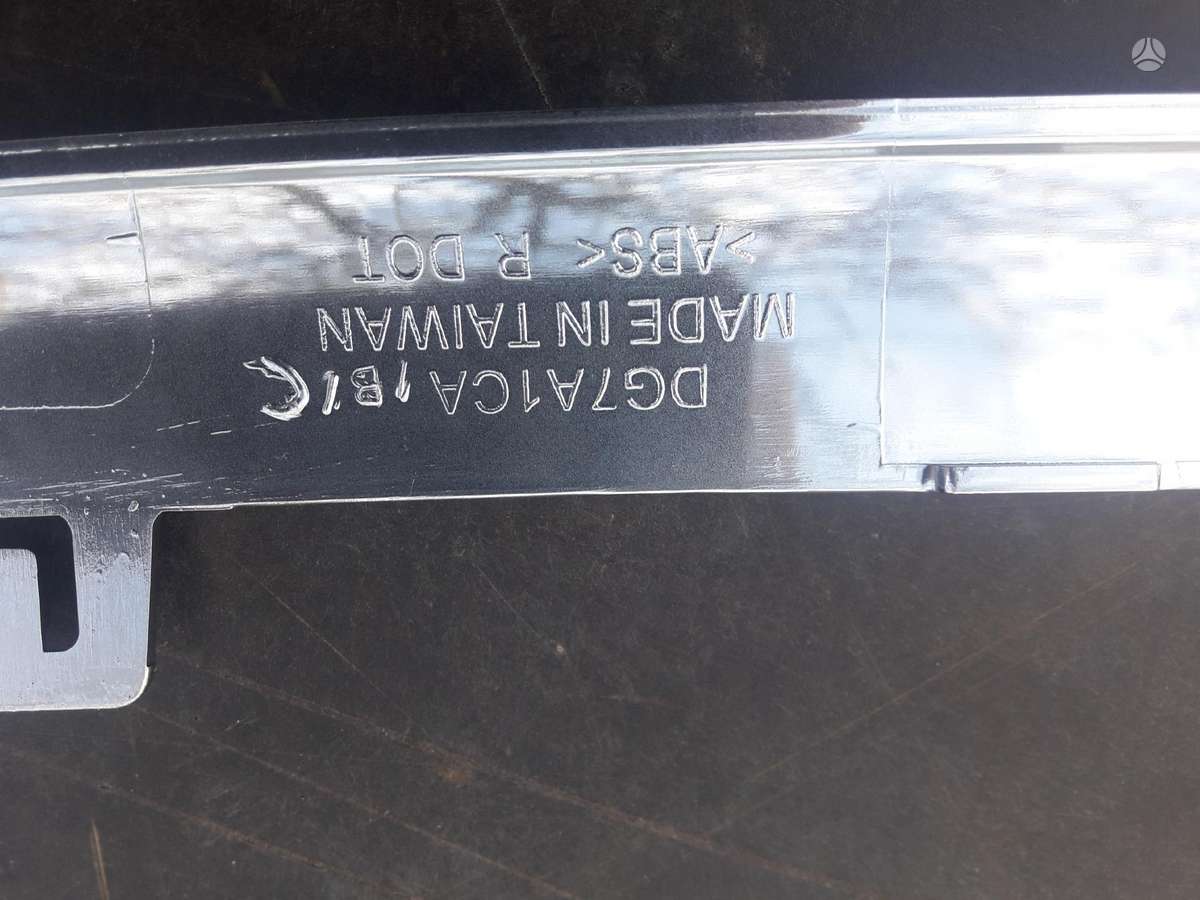 Dodge Durango kėbulo dalys