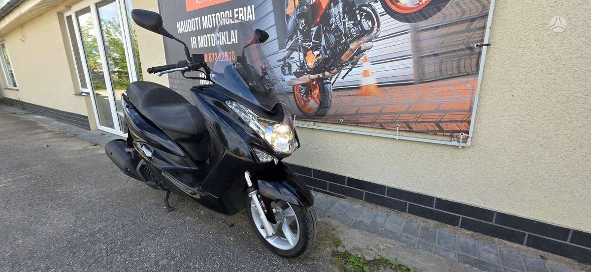 Yamaha Majesty 125cc, мотороллеры / мопеды
