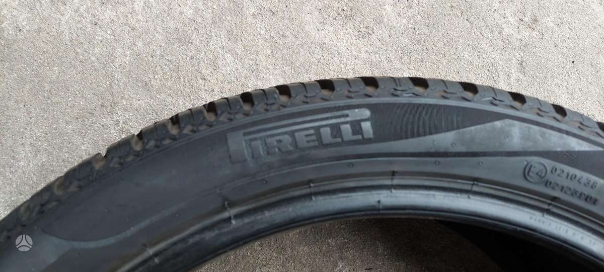 Pirelli, all-season 225/40 R18