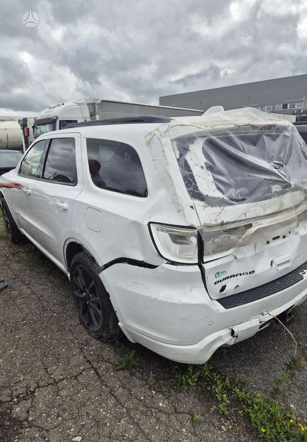 Dodge Durango Pradedamas ardyti 07 28