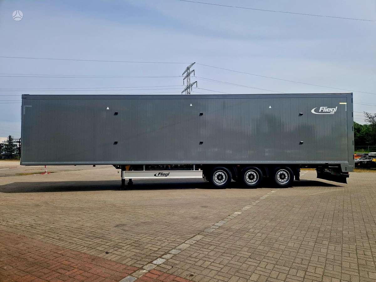 Fliegl, ar slīdošo grīdu
