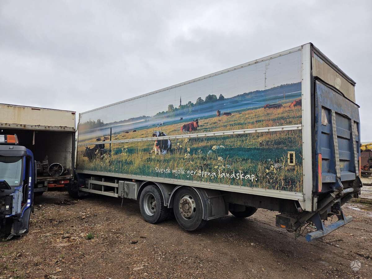 Scania P114LB, trucks