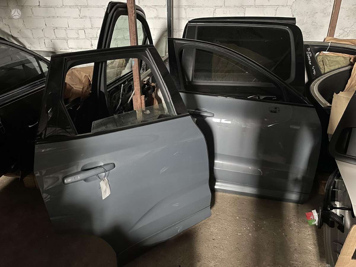 Volvo XC60 Durys dešines puses like